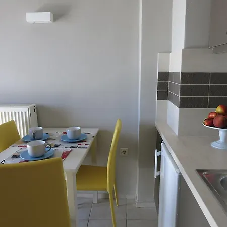 Pantheon Aparthotel 2*