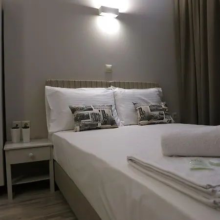 Appart hôtel Pantheon 2*